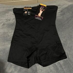 NWT Maidenform Hi-Waist Tummy Control Boy Shorts